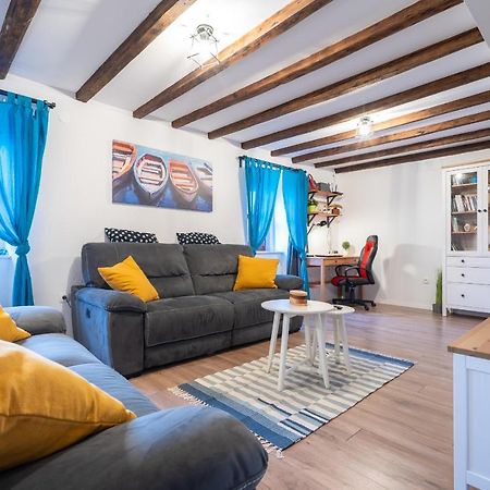 Holiday House Nova Stara Baska Exterior photo
